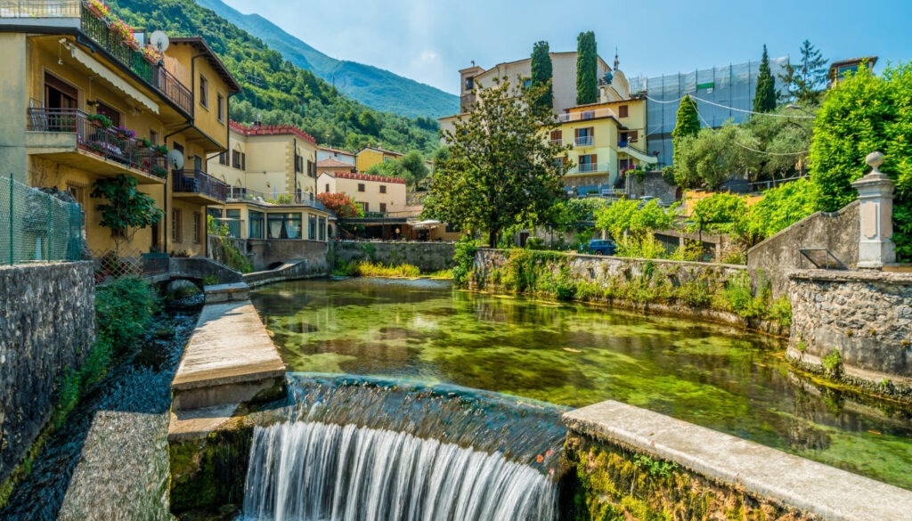 Entdecke das romantische Cassone di Malcesine