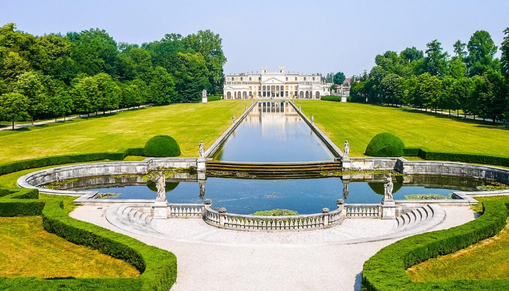 Entspanne im Botanischen Garten von Padua – Ein Ort der Ruhe und Schönheit