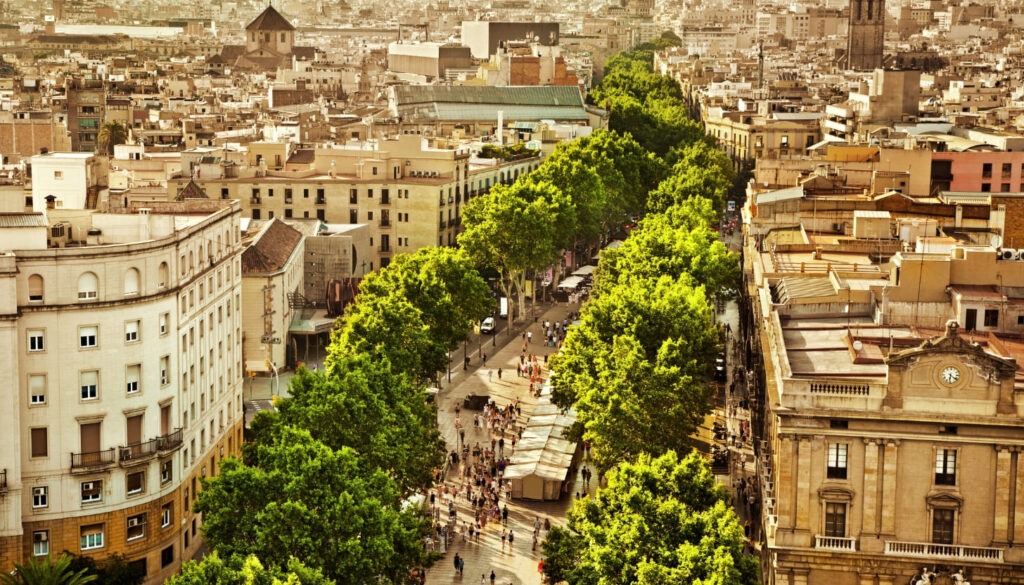 Was in Barcelona machen - Schlendere über die lebhafte La Rambla