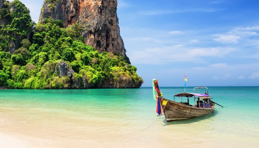 günstiger Urlaub im Februar: Thailand – Exotische Strände und günstige Resorts