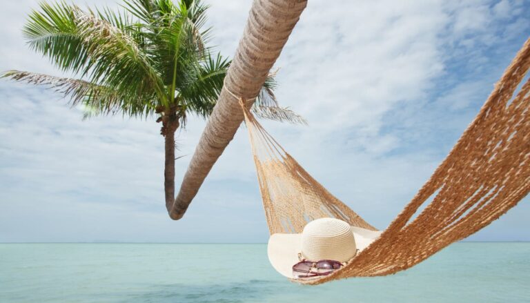 Wie du Strandurlaub im Januar günstig buchen kannst