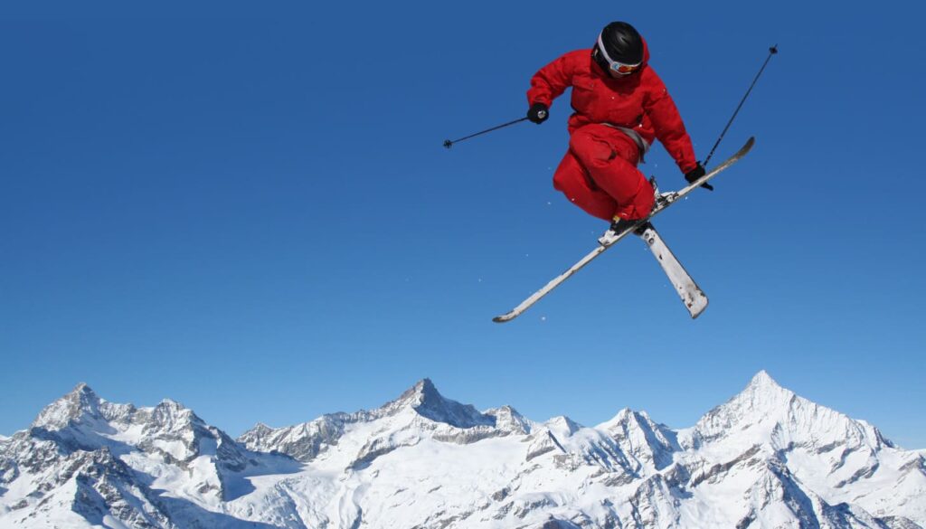 günstig reisen im Dezember: Günstige Skiurlaube im Dezember: Frühstart in die Saison