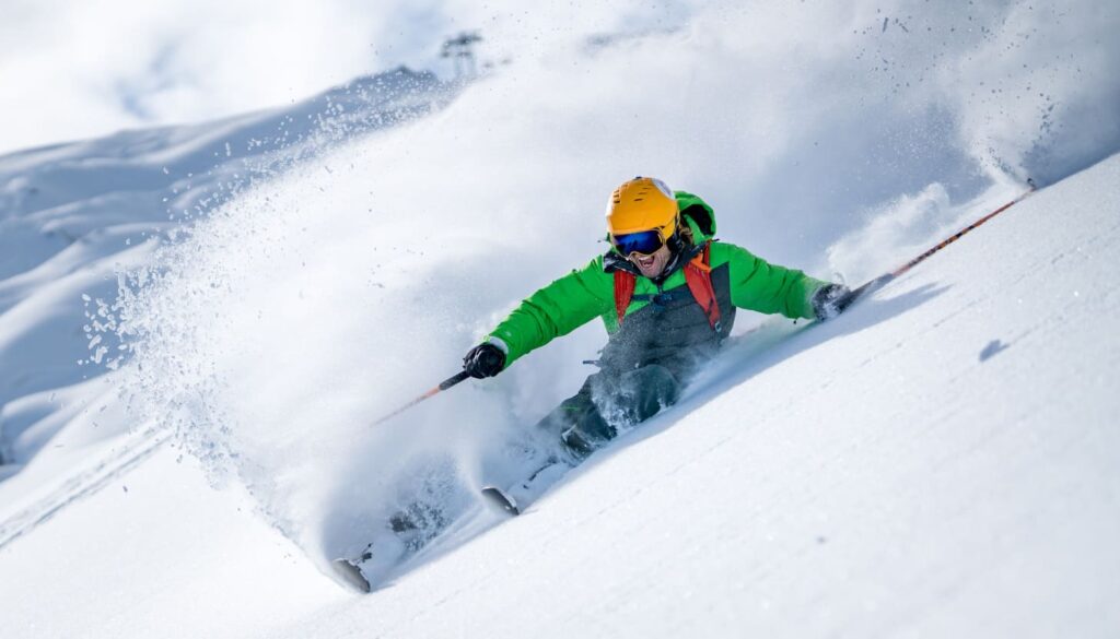 Skifahren in den Alpen: Frühstart in die Wintersaison