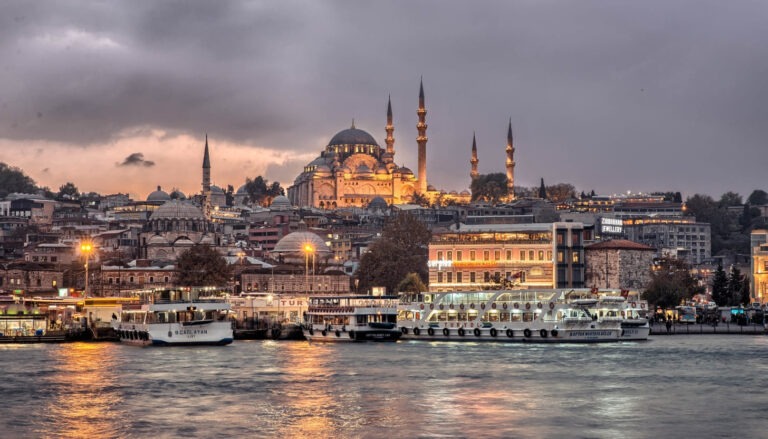 Istanbul bei Nacht