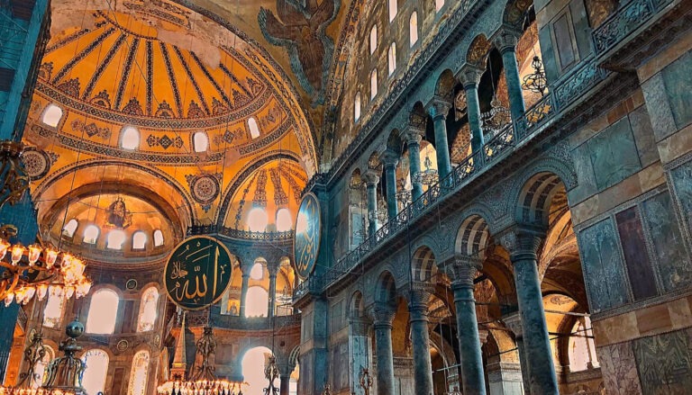 Prachtvolle Innengestaltung der Hagia Sophia