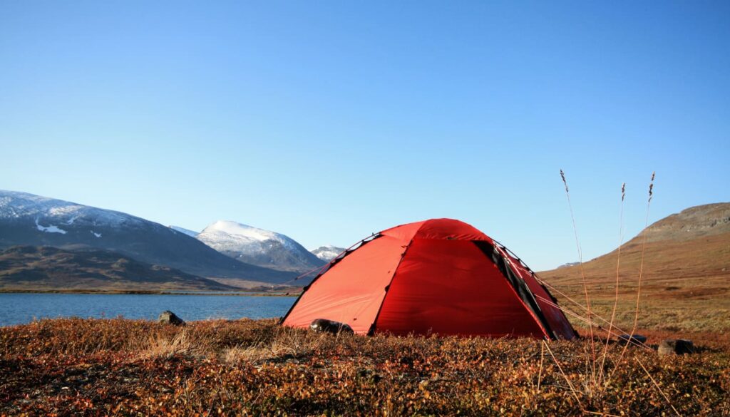 Campingplätze für günstigen Sommerurlaub: skandinavien_ Naturcamping in Schweden und Norwegen