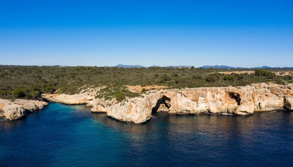 Cala Varques_ Versteckte Idylle für Abenteuerlustige