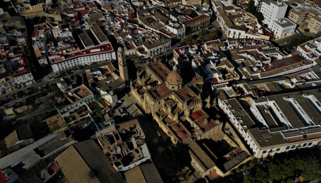 Die Kathedrale von Sevilla und der Giralda-Turm