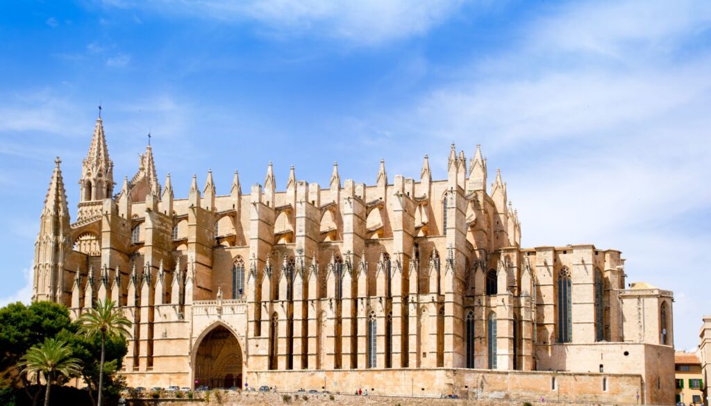 Ein Ausblick über Palma_ Besteige das Dach der Kathedrale