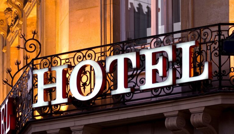 Finde die besten Kontingente für kostenlose Hotelaufenthalte