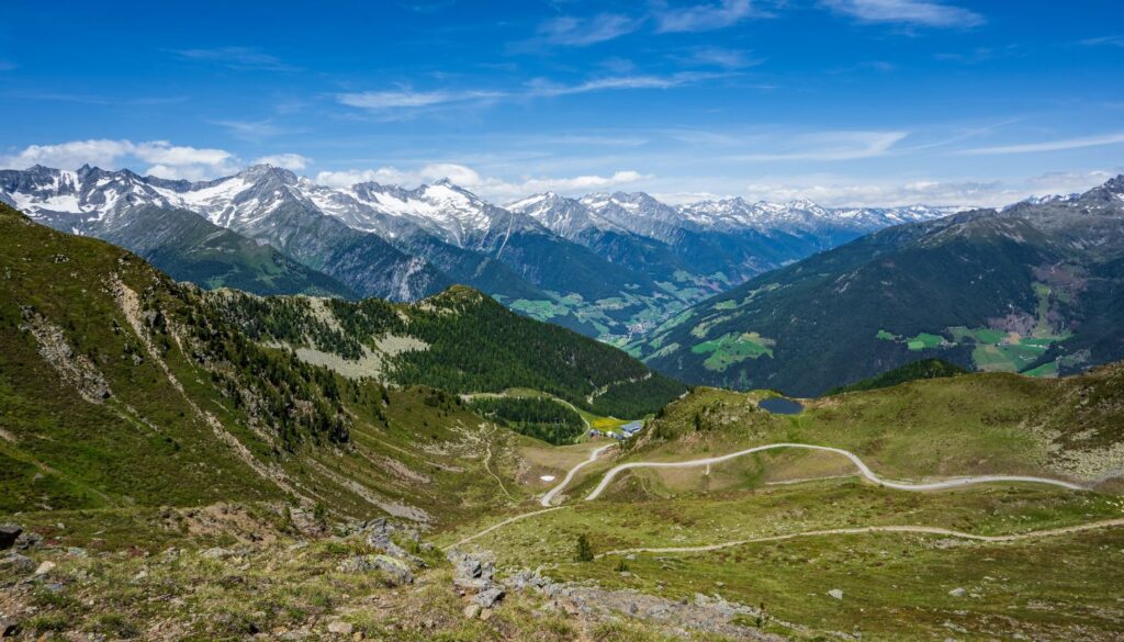 Österreichische Bergidylle_ Die Tiroler Alpen entdecken