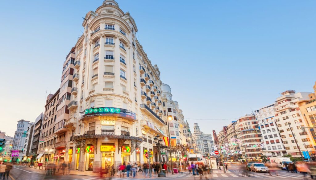 Valencia_ Sonne, Strand und Sparen