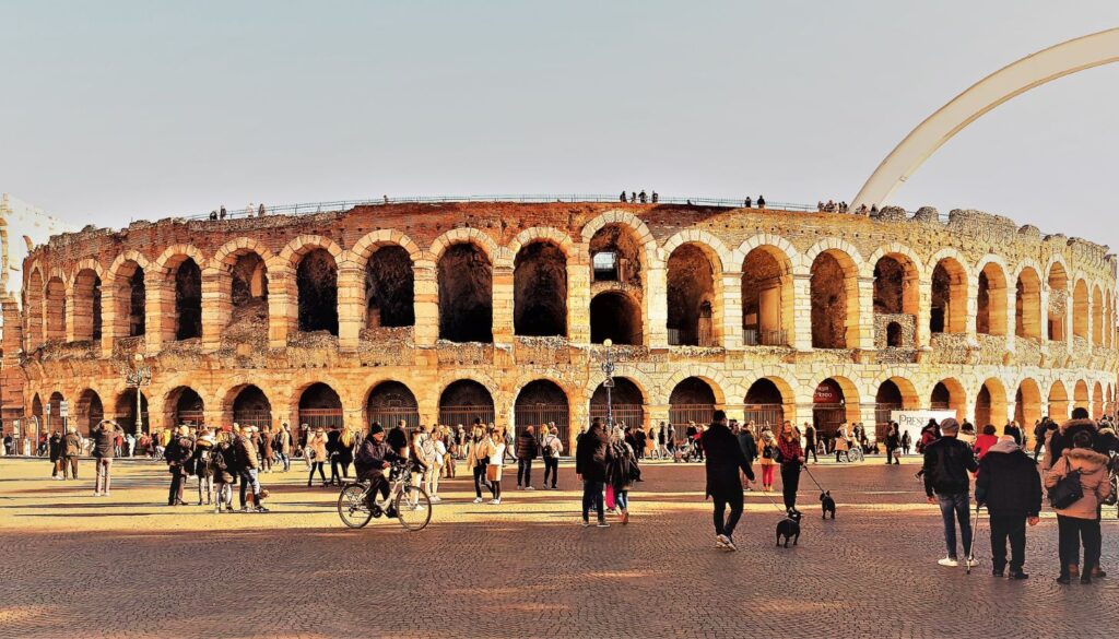 Die Arena di Verona_ Geschichte hautnah erleben