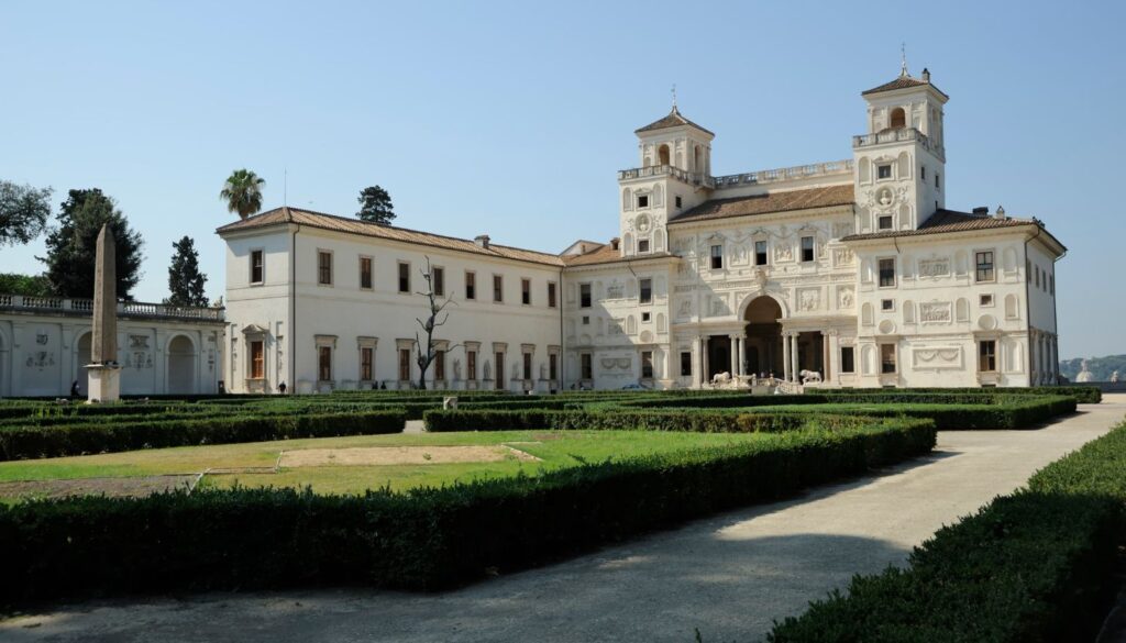 Villa Emo_ Schlichtheit mit Stil